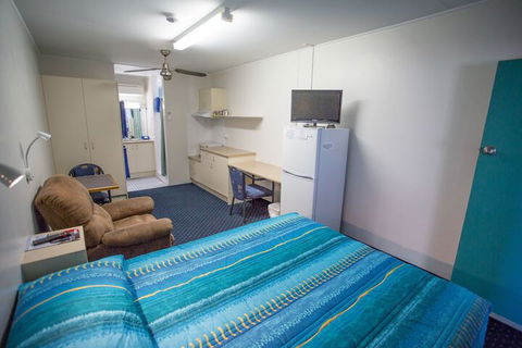 Fourth Avenue Motor Inn - Accommodation Newcastle 4
