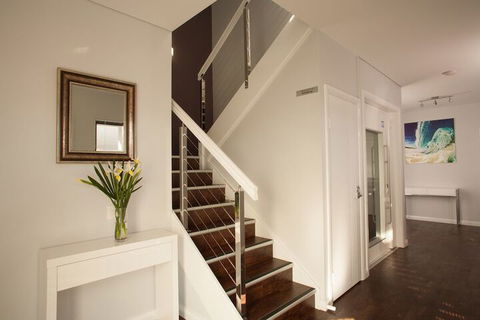 Albany Waves - Accommodation Newcastle 4