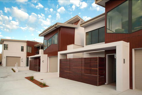 Albany Waves - Accommodation Newcastle 1
