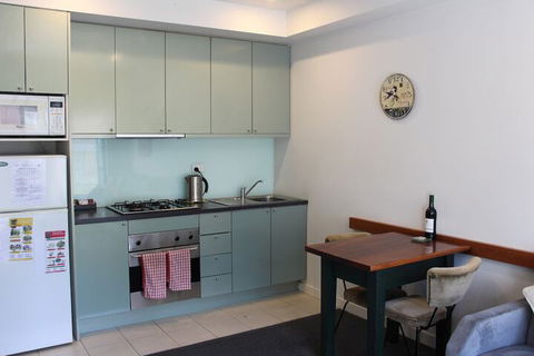 Australian Home Away At Market Square Melbourne - Accommodation Newcastle 4
