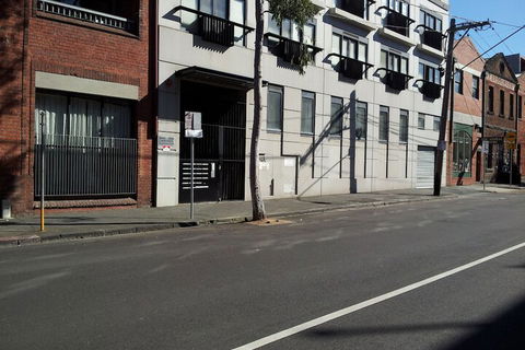 Australian Home Away At Market Square Melbourne - Accommodation Newcastle 3