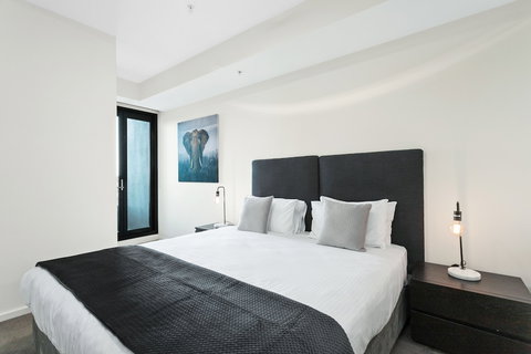 Waterfront Melbourne Apartments - Accommodation Newcastle 5