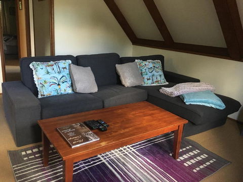 Dancing Waters Cottage - Accommodation Newcastle 4