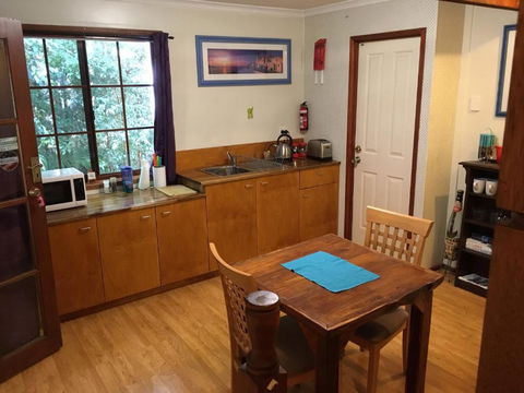 Dancing Waters Cottage - Accommodation Newcastle 5