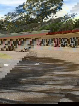 Wagon Wheel Motel - Accommodation Newcastle 4