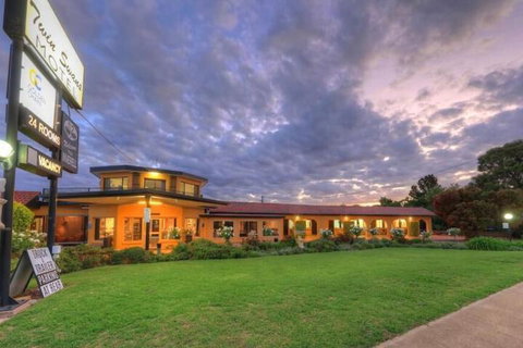 Twin Swans Motel - Accommodation Newcastle 4