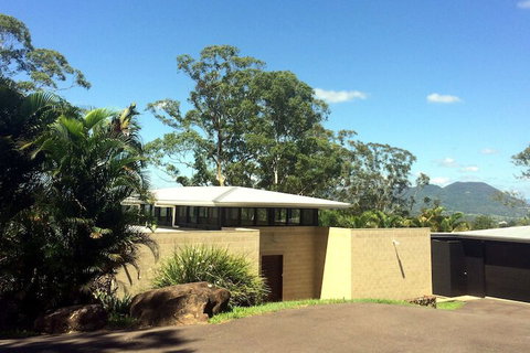Phoenix Eumundi Bed & Breakfast - Accommodation Newcastle 3