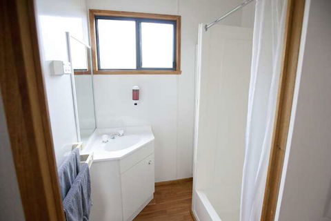 Seven Mile Beach Cabin And Caravan Park - Accommodation Newcastle 7