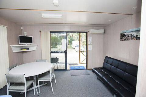 Seven Mile Beach Cabin And Caravan Park - Accommodation Newcastle 5