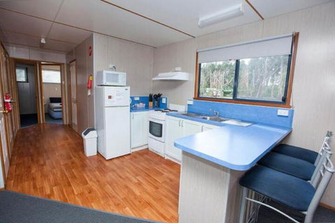 Seven Mile Beach Cabin And Caravan Park - Accommodation Newcastle 2