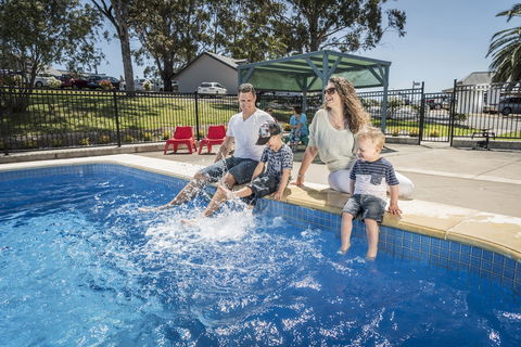 Hahndorf Resort - Accommodation Newcastle 2