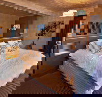 Lorne Hotel - Accommodation Newcastle