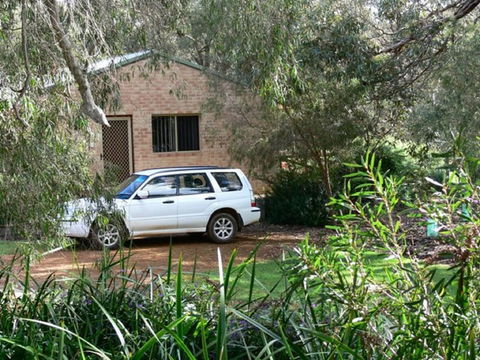 Spring Bay Villas - Accommodation Newcastle 0