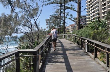 Villa Coolum - Accommodation Newcastle 0