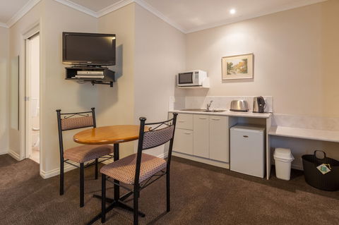Yarra Gables - Accommodation Newcastle 4