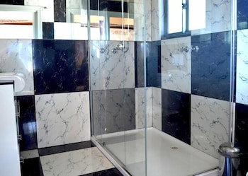 Little River Bed & Breakfast - Accommodation Newcastle 4