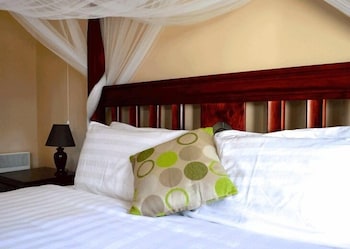 Little River Bed & Breakfast - Accommodation Newcastle 2