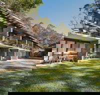 Avoca Beach Hotel - Accommodation Newcastle