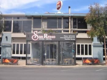 San Remo Hotel Motel - Accommodation Newcastle 1