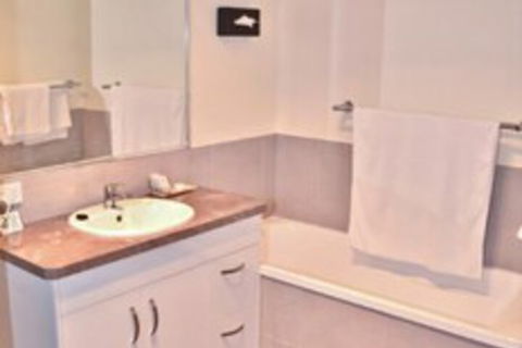 Swagsman Motel Miles - Accommodation Newcastle 0
