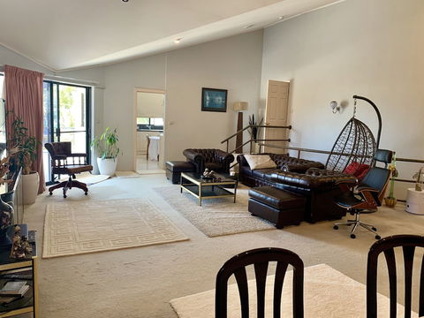 Seaview Bed And Breakfast - Accommodation Newcastle 2