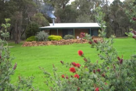 Woody Grange Chalets - Accommodation Newcastle 0