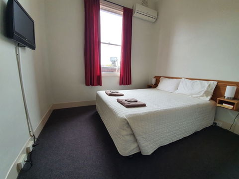 Empire Hotel Goulburn - Accommodation Newcastle 2