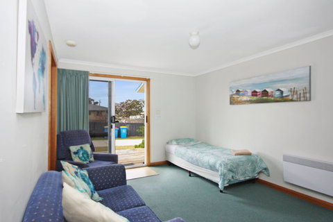 Carmens Inn - Accommodation Newcastle 3