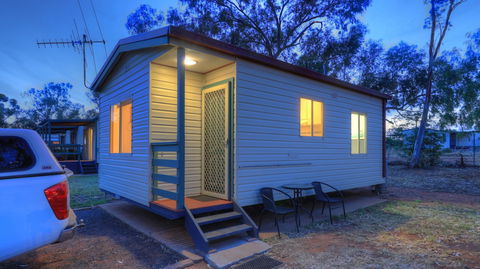 Cobar Caravan Park - Accommodation Newcastle 2
