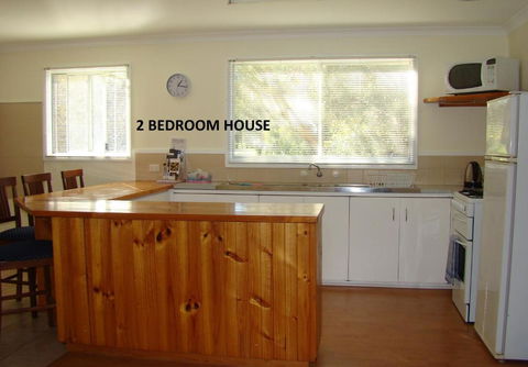 Ocean Beach Hideaway - Accommodation Newcastle 3