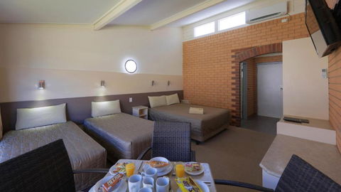 Tenterfield Motor Inn - Accommodation Newcastle 6