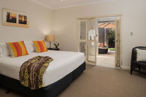 Crystalbrook Lodge - Accommodation Newcastle 0