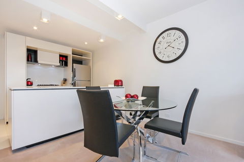 Accommodate Canberra - Dockside - Accommodation Newcastle 5