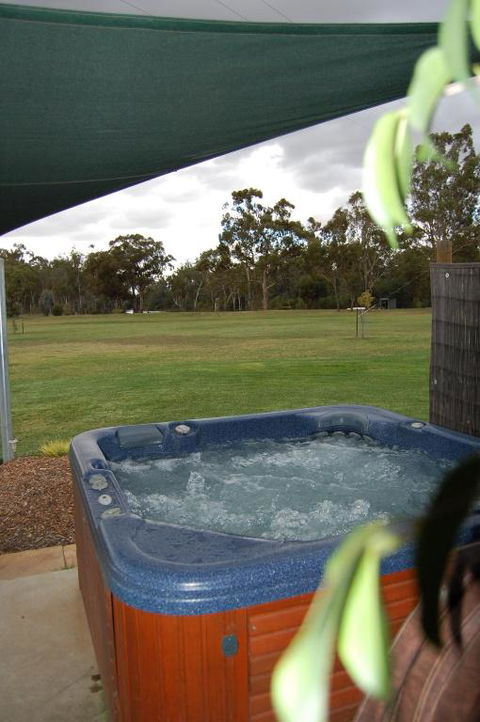 Goolwa Spa & River Retreat House - Accommodation Newcastle 2
