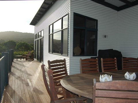 Ocean Beach House - Accommodation Newcastle 5