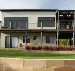 Ocean Beach House - Accommodation Newcastle