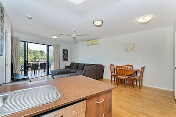 Park Royal - Accommodation Newcastle 0