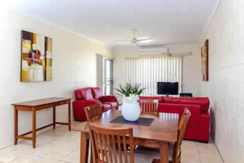 Como Apartments Gladstone - Accommodation Newcastle 0