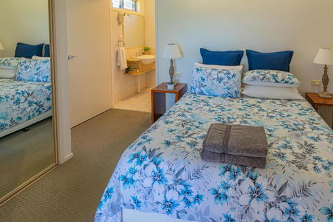 Barrington Riverside Cottages - Accommodation Newcastle 4