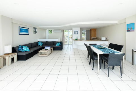 Ocean Sunsets Skiathos - Accommodation Newcastle 6