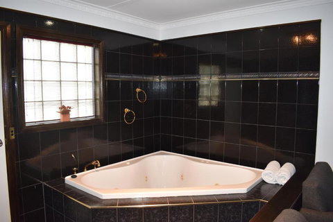 Roundhouse Motel - Accommodation Newcastle 6