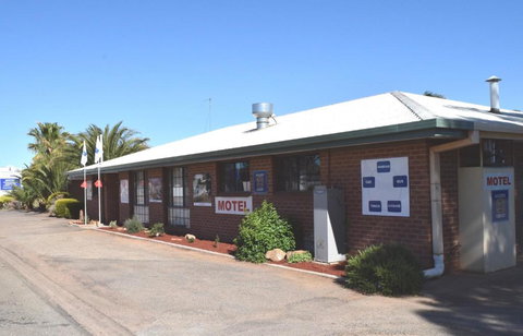 Roundhouse Motel - Accommodation Newcastle 2