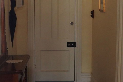 Cobblers Cottage B & B Accommodation - Accommodation Newcastle 2