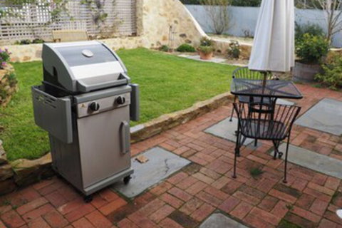 Cobblers Cottage B & B Accommodation - Accommodation Newcastle 0