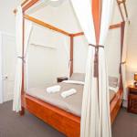 CBD Holiday Home - Accommodation Newcastle 0