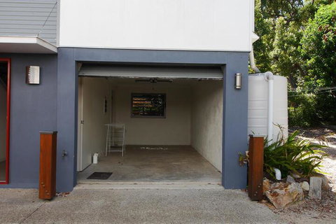 Allora 1 - Accommodation Newcastle 4