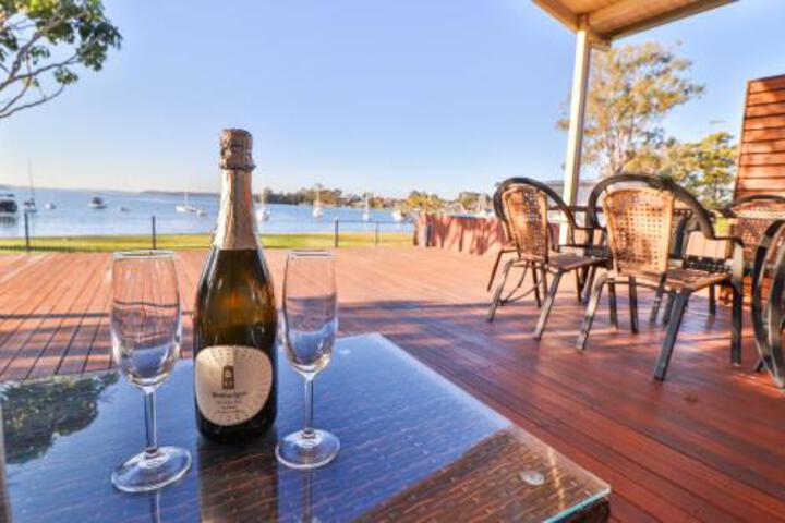 Mount Kembla NSW Accommodation Newcastle