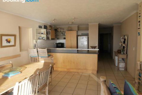 Cylinder Cove 1 - Accommodation Newcastle 2