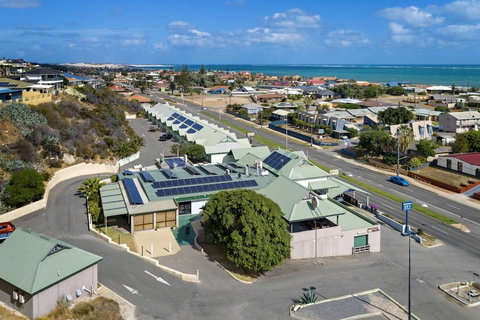 Geraldton Motor Inn - Accommodation Newcastle 0