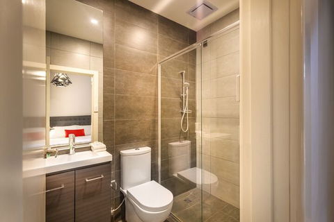 Como Court By Crest - Accommodation Newcastle 7